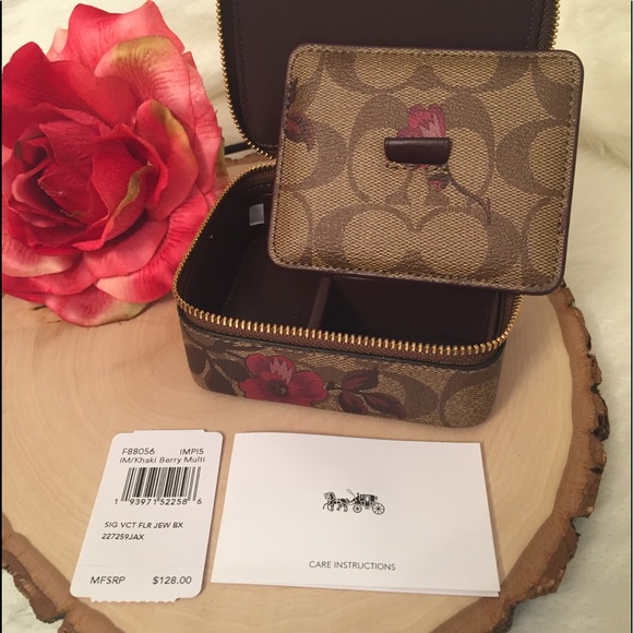 COACH Jewelry box - Picture 5 of 8